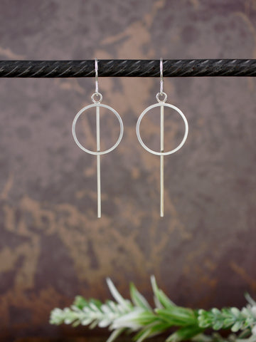 modern-geometric-handmade-circle-bar-drop-silver-dangly-hook-earrings