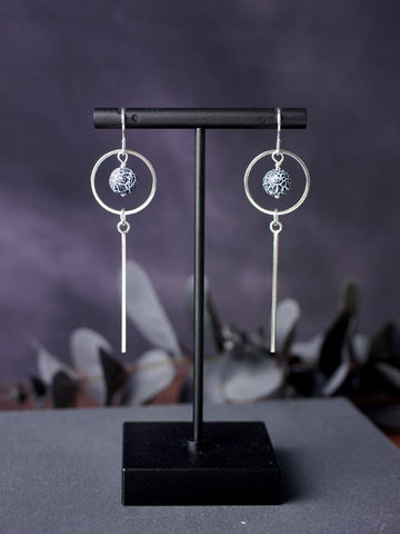 cracked-agate-black-white-stone-circle-bar-long-dangly-silver-earrings