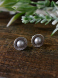 grey-cultured-pearl-silver-round-studs