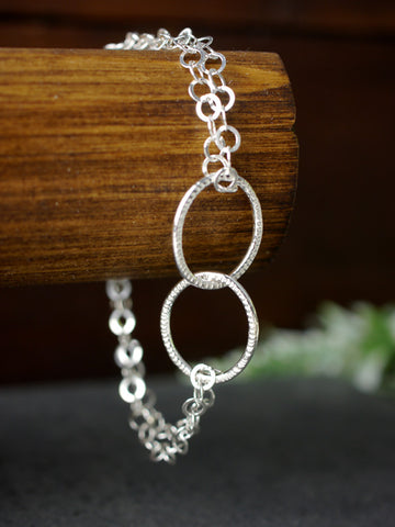 silver-textured-double-link-pretty-silver-bracelet