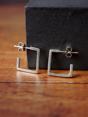 minimal-square-silver-hoops